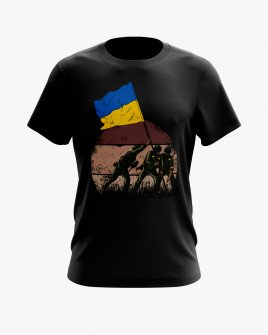 Футболка чоловіча чорна М з принтом ЗСУ встановлюють флаг України