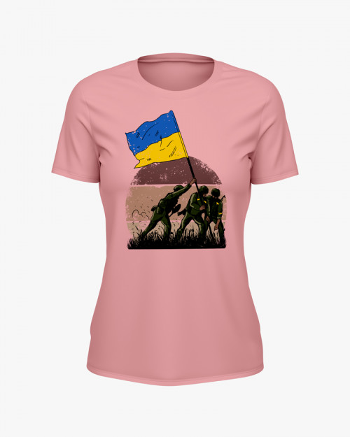 Футболка жіноча з принтом ЗСУ встановлюють флаг України Футболка жіноча з принтом ЗСУ встановлюють флаг України